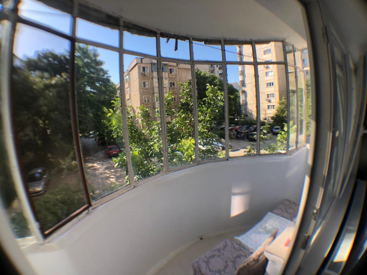 Le Garcon De Cristina-Simple,Quiet,Spacious Studio Bukarest Exteriör bild