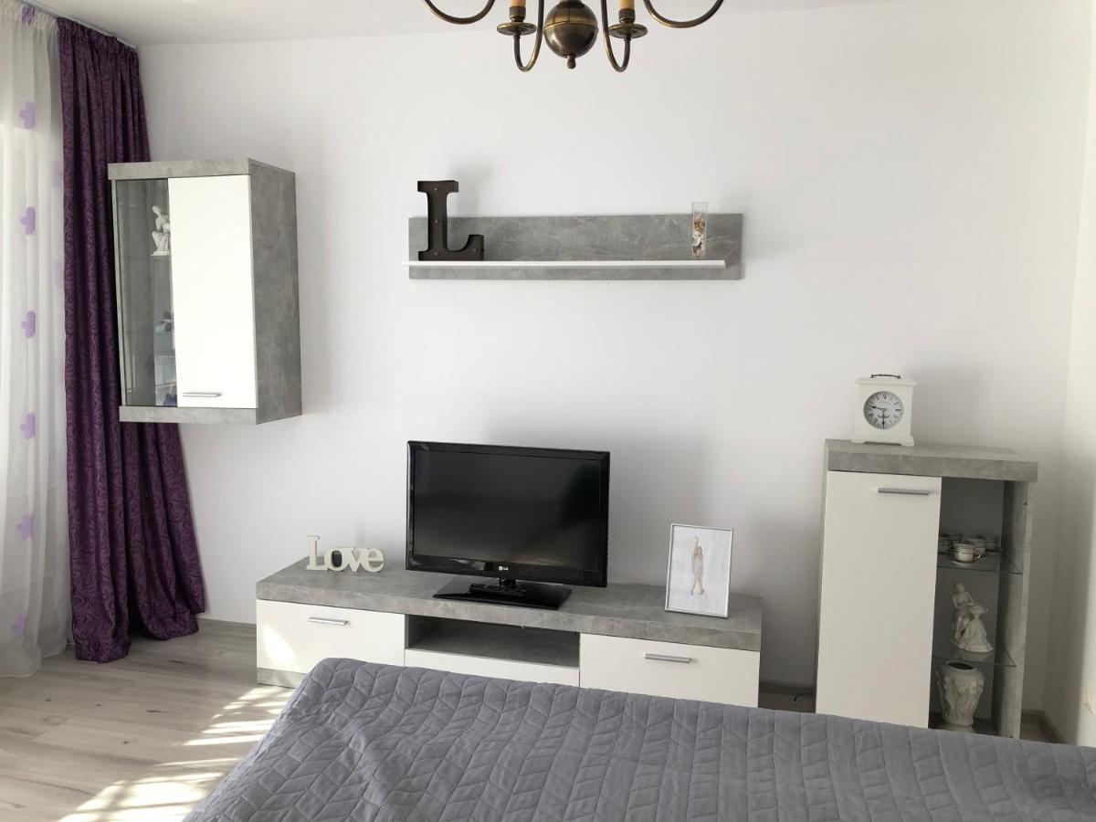 Le Garcon De Cristina-Simple,Quiet,Spacious Studio Bukarest Exteriör bild
