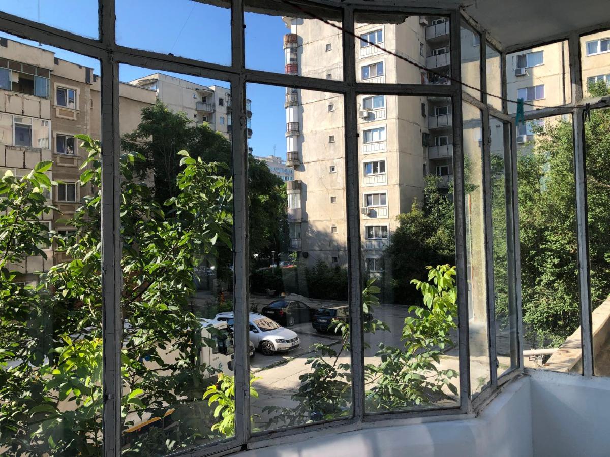 Le Garcon De Cristina-Simple,Quiet,Spacious Studio Bukarest Exteriör bild