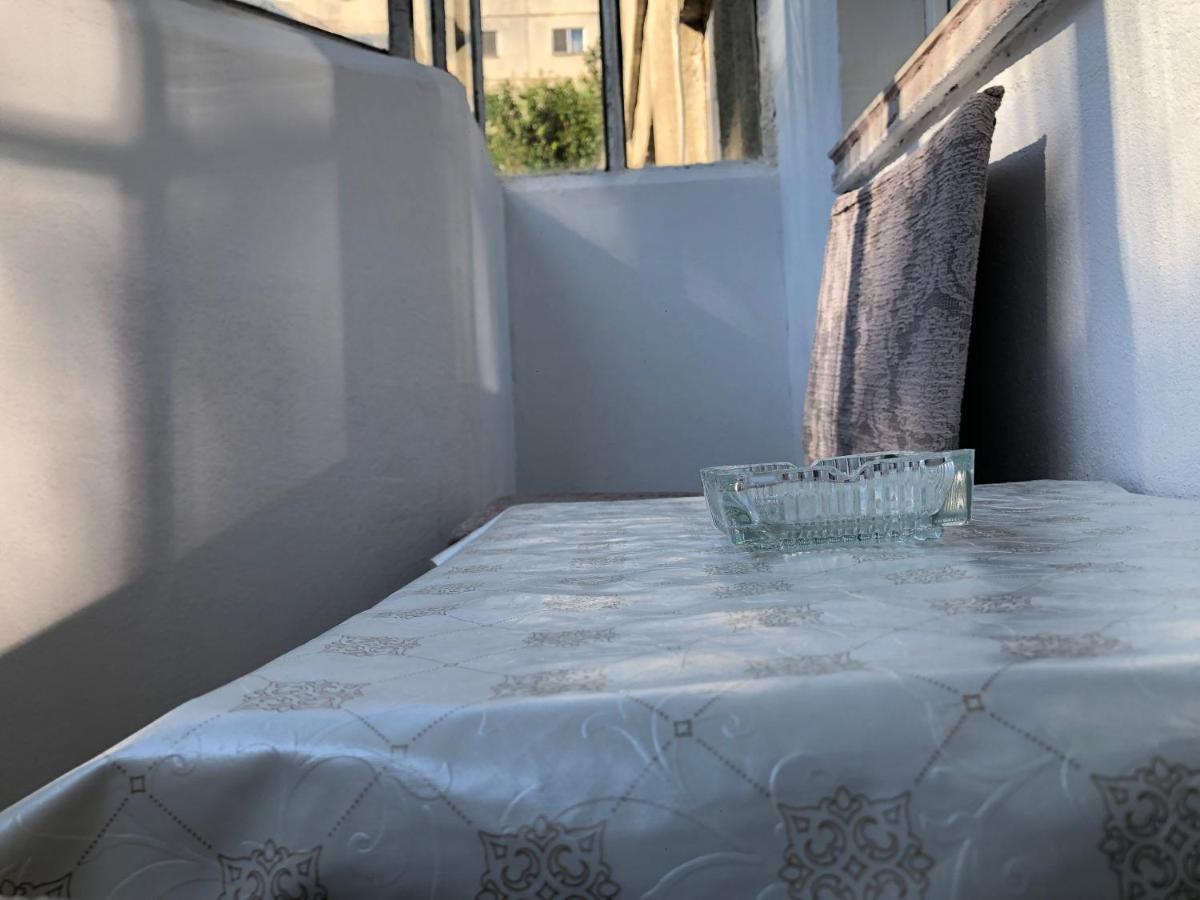 Le Garcon De Cristina-Simple,Quiet,Spacious Studio Bukarest Exteriör bild