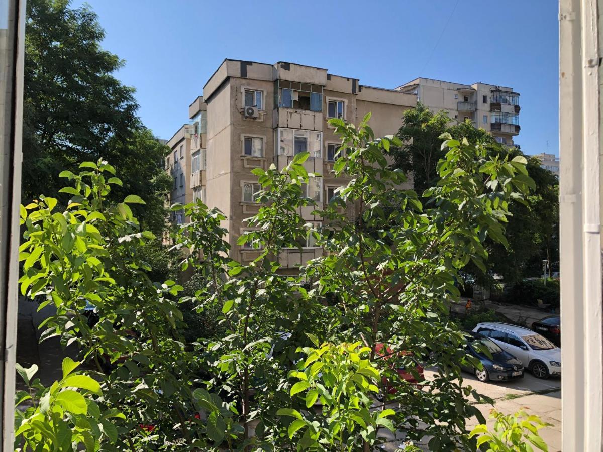 Le Garcon De Cristina-Simple,Quiet,Spacious Studio Bukarest Exteriör bild